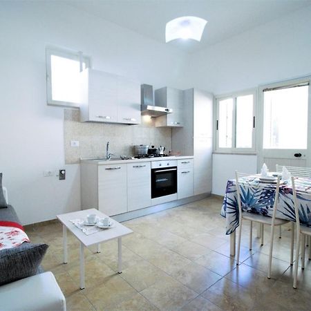 Holidaycasa Sebastiano - Grazioso Bilocale A 150 Mt Dal Mare Sperlonga Ngoại thất bức ảnh