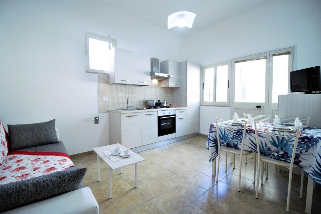 Holidaycasa Sebastiano - Grazioso Bilocale A 150 Mt Dal Mare Sperlonga Ngoại thất bức ảnh