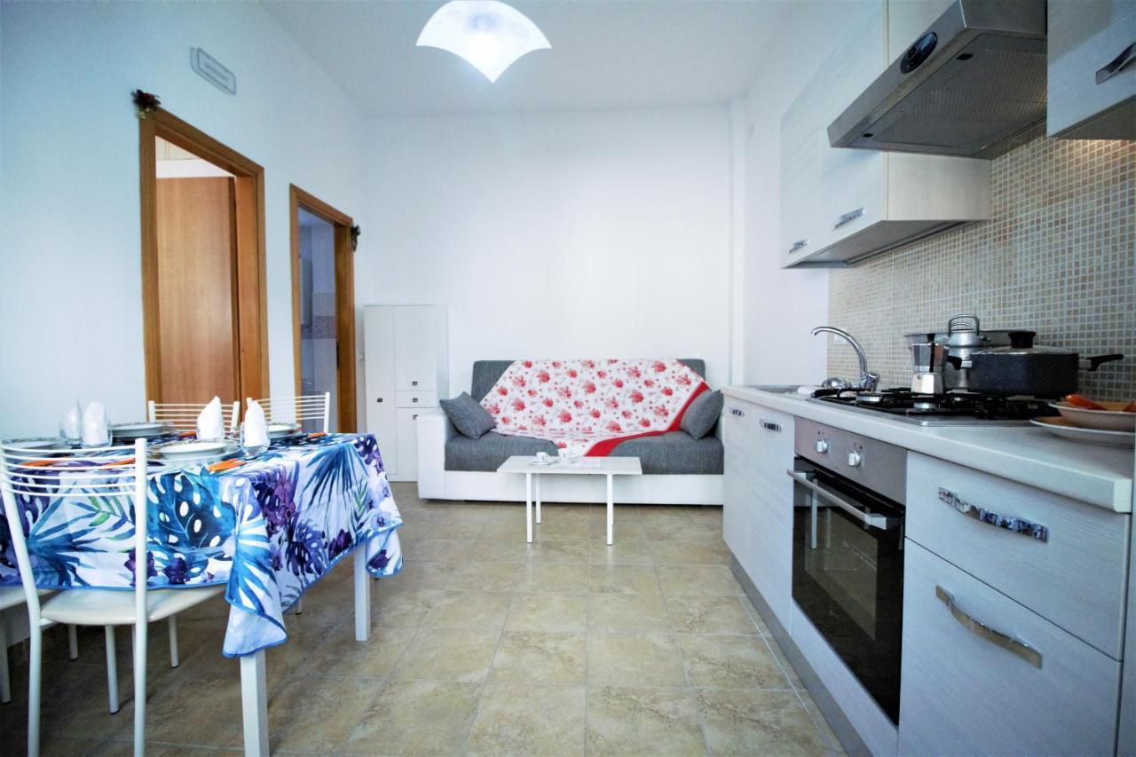 Holidaycasa Sebastiano - Grazioso Bilocale A 150 Mt Dal Mare Sperlonga Ngoại thất bức ảnh