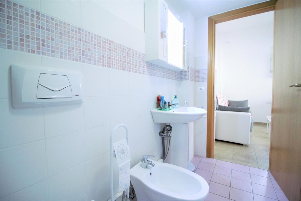 Holidaycasa Sebastiano - Grazioso Bilocale A 150 Mt Dal Mare Sperlonga Ngoại thất bức ảnh